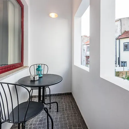 Guestready - Crayon Walls Apts * Porto
