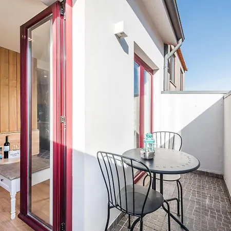 Guestready - Crayon Walls Apts * Porto