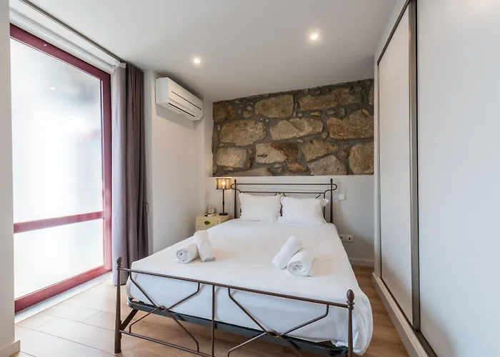 Guestready - Crayon Walls *