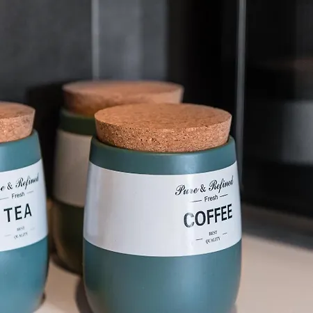 Guestready - Crayon Walls *